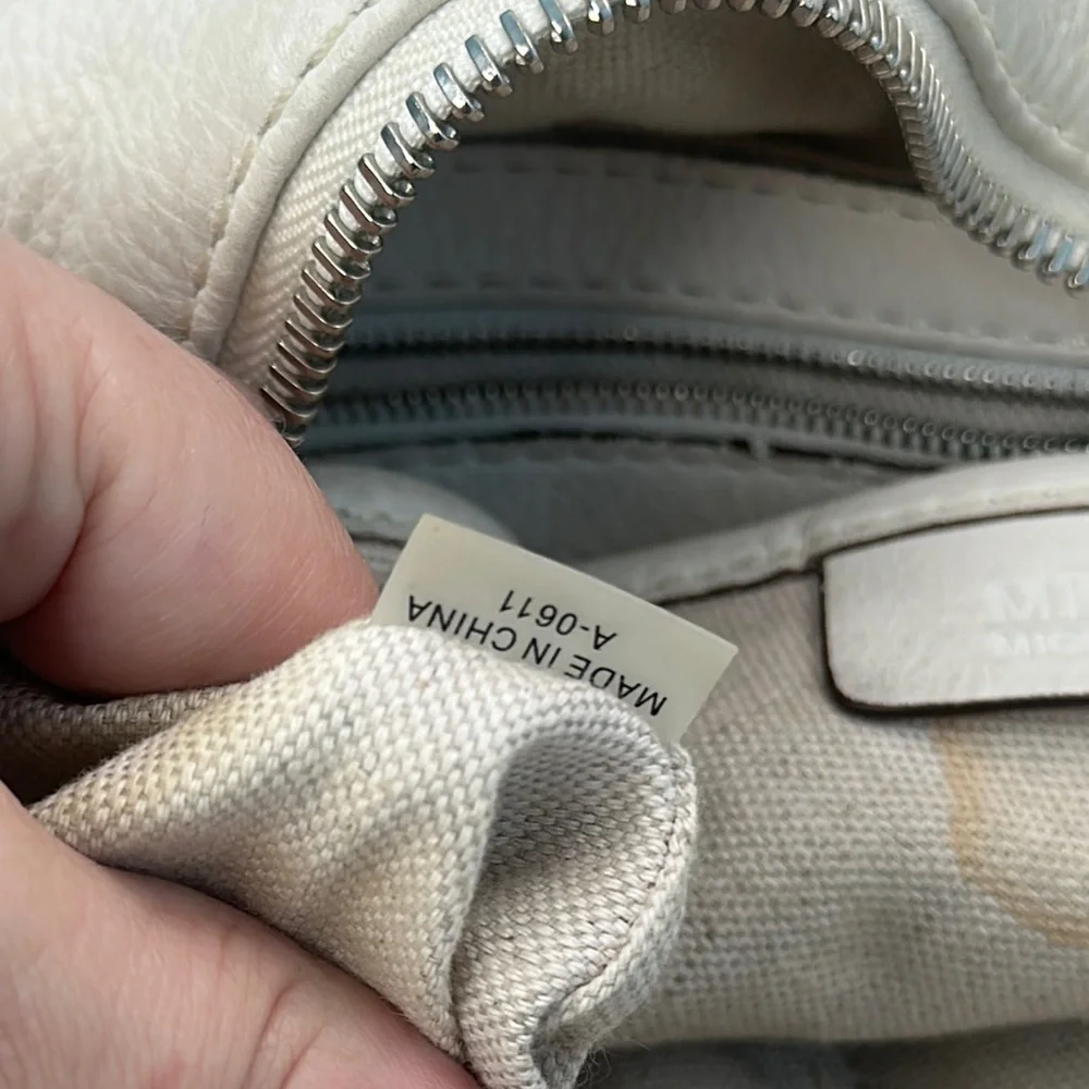 Michael Kors Pebble  Leather Off-White Small crescent hobo Bag